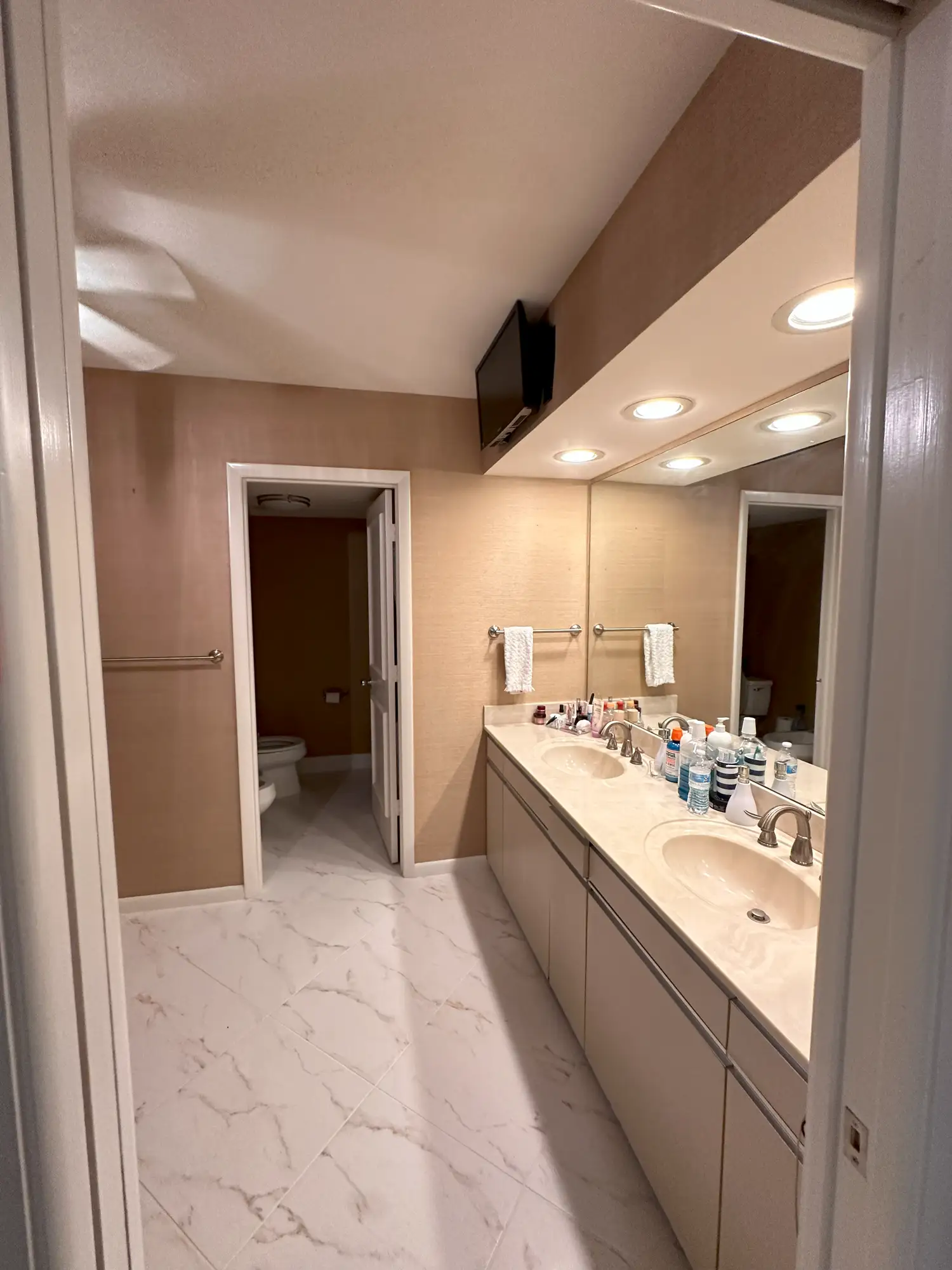 Primary Bathroom Before